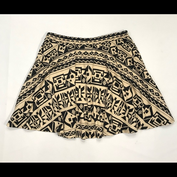 Vizio Cream colored Skirt w Black Pattern, large - Picture 2 of 8